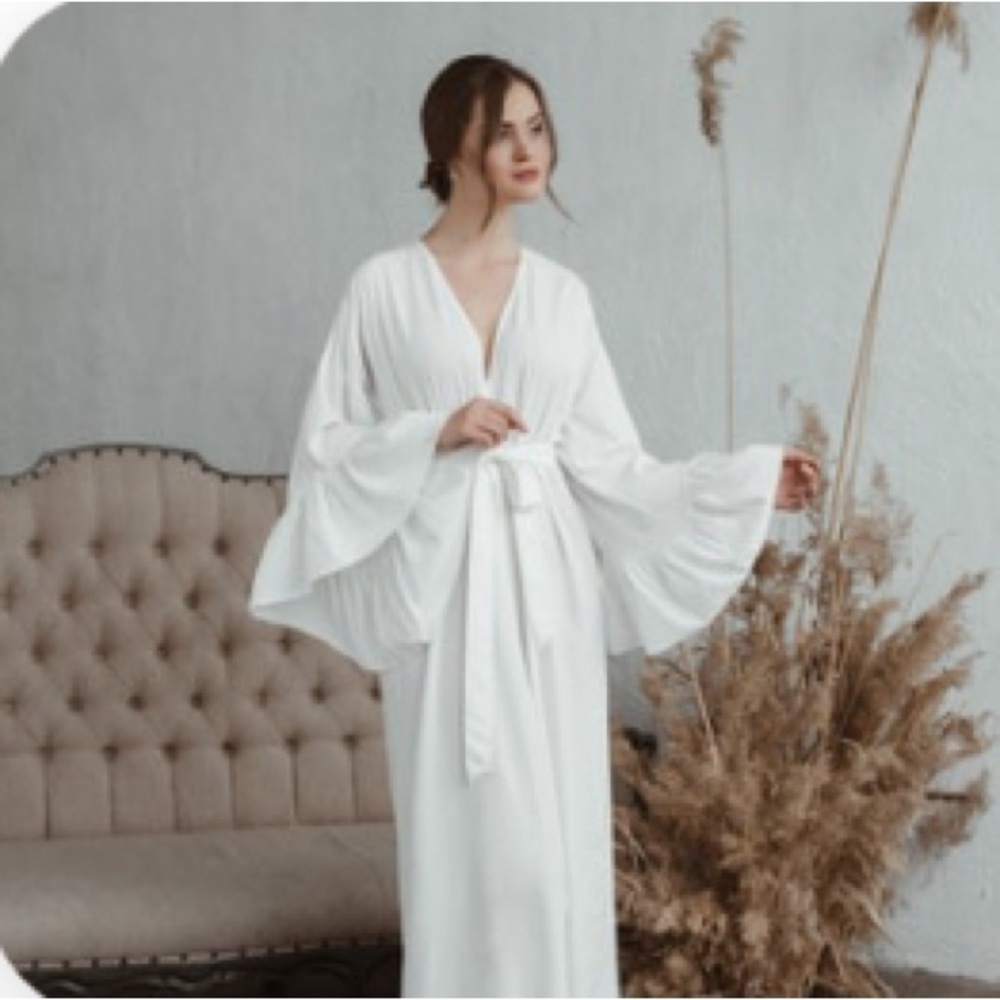 White bridal robe